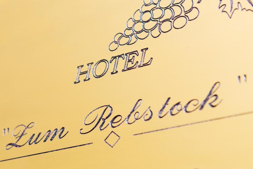 Hotel garni Zum Rebstock Naumburg  Rum bild