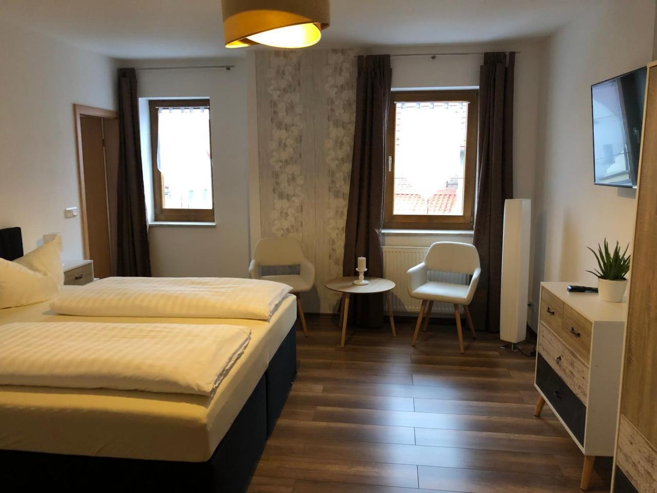 Hotel garni Zum Rebstock Naumburg  Exteriör bild