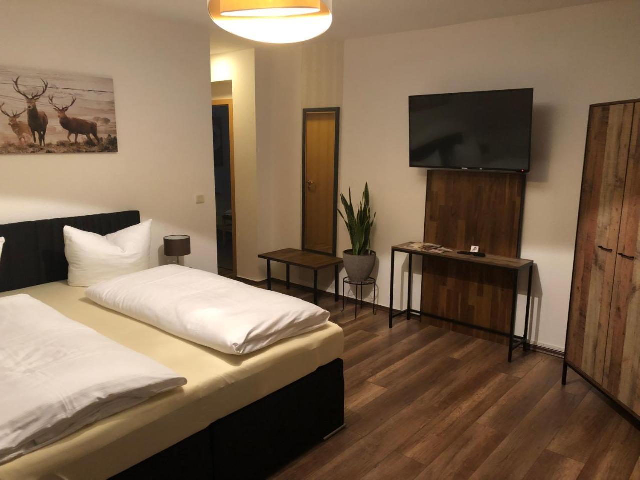 Hotel garni Zum Rebstock Naumburg  Exteriör bild